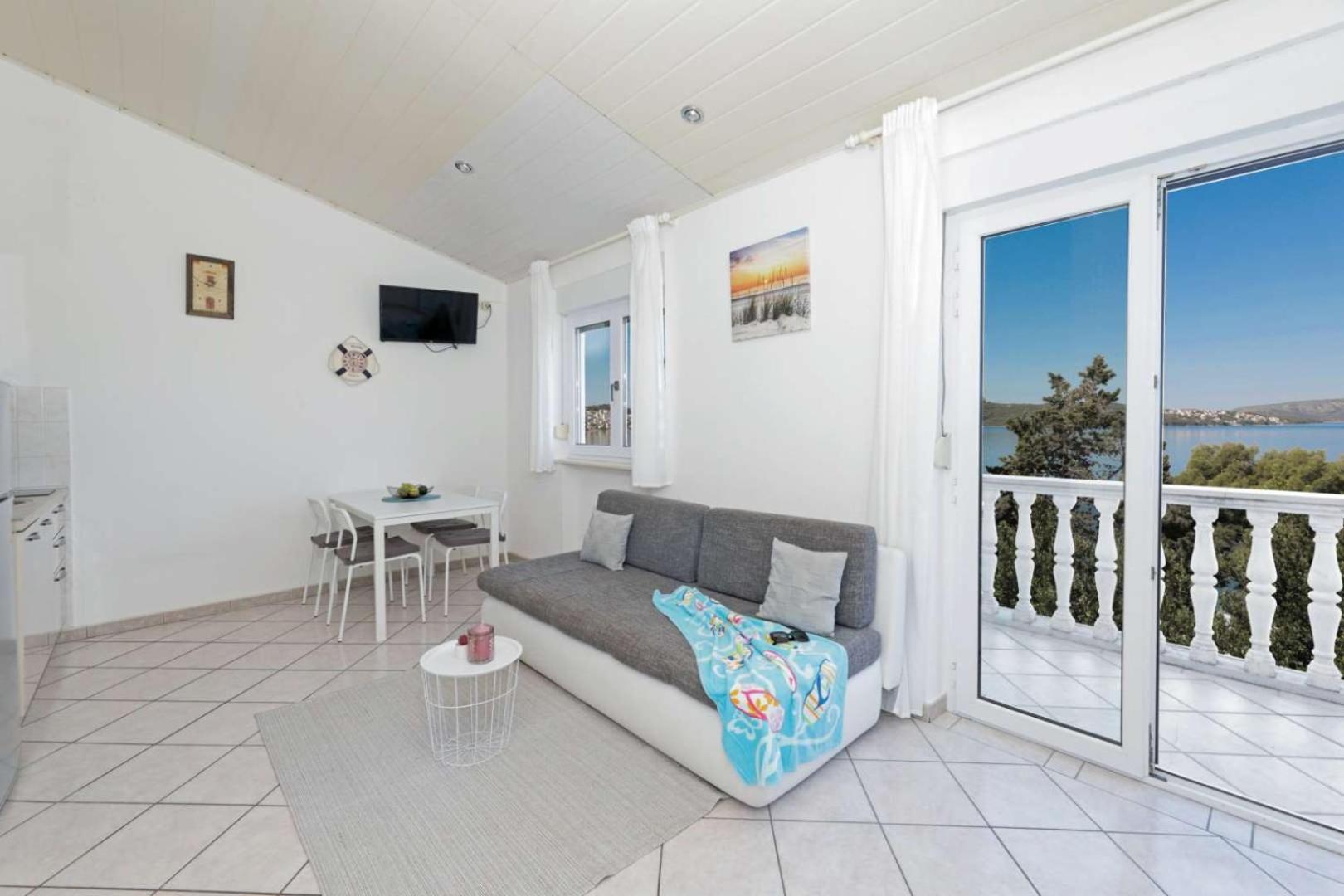 טרוגיר Apartments Lovric מראה חיצוני תמונה
