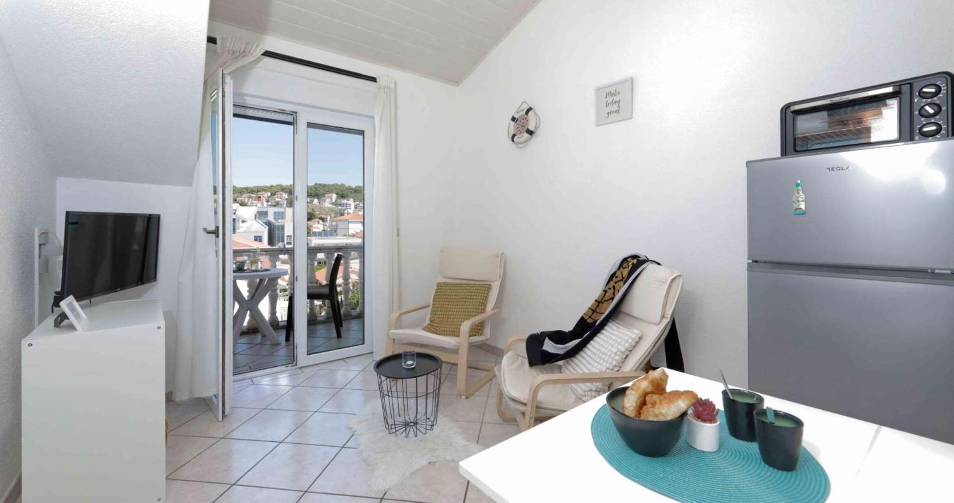 טרוגיר Apartments Lovric מראה חיצוני תמונה