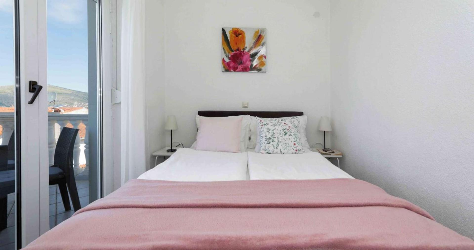 טרוגיר Apartments Lovric מראה חיצוני תמונה