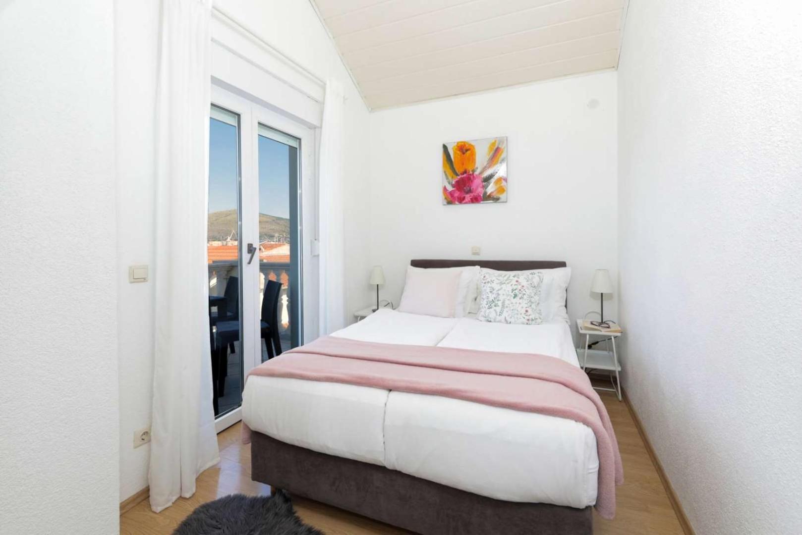 טרוגיר Apartments Lovric מראה חיצוני תמונה