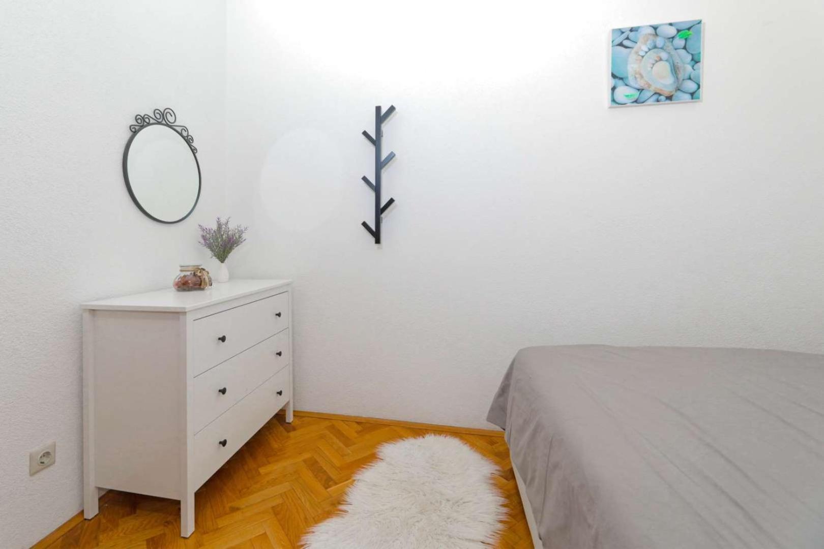 טרוגיר Apartments Lovric מראה חיצוני תמונה