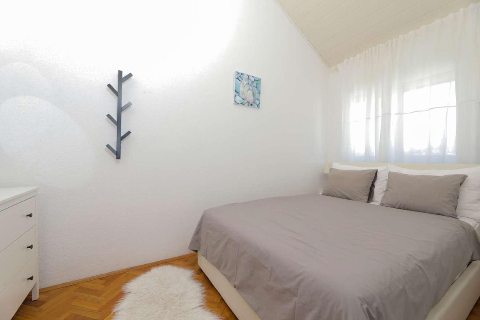 טרוגיר Apartments Lovric מראה חיצוני תמונה